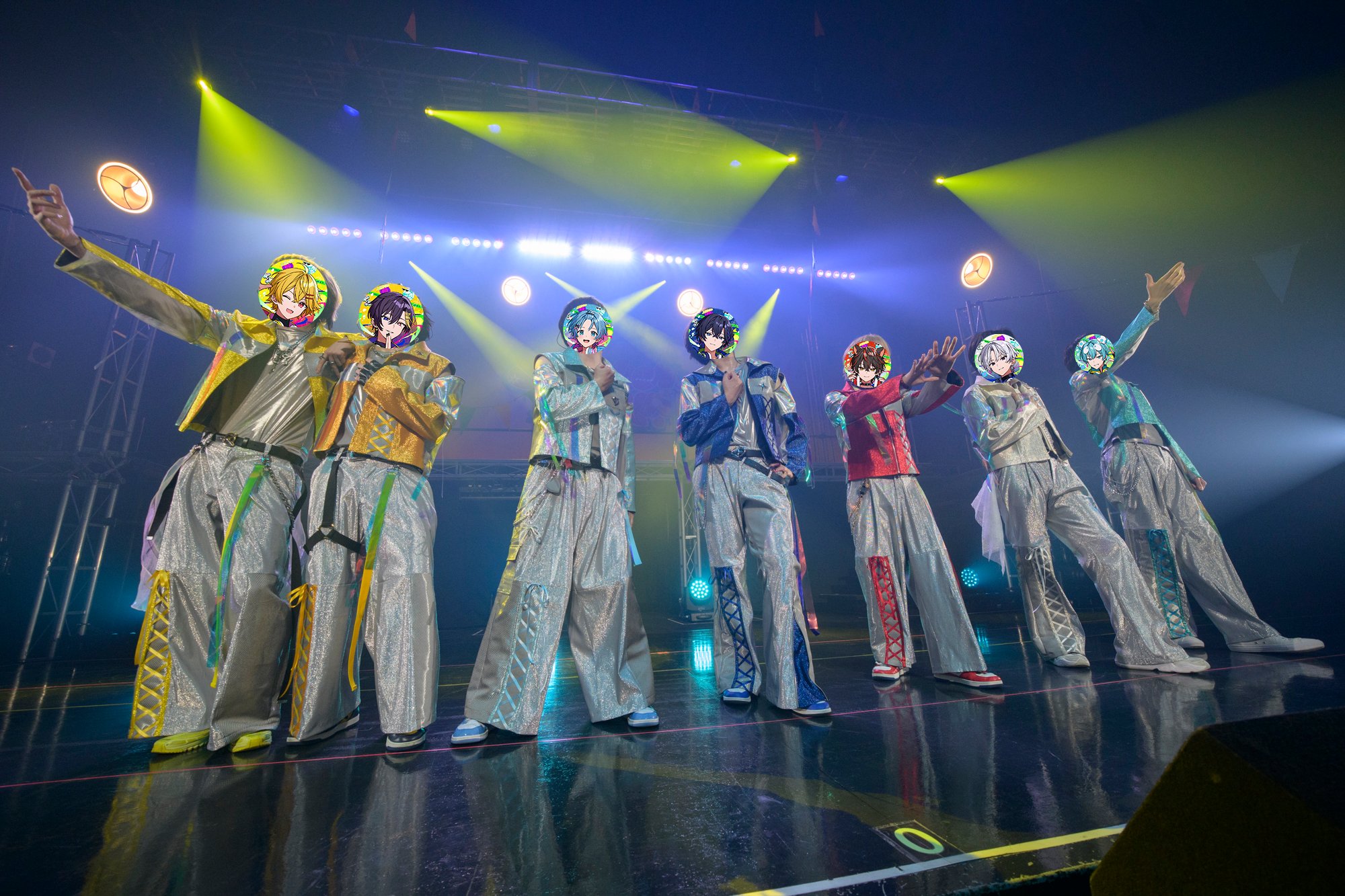 すにすて 2nd Zeppツアー横浜公演『“SPARK”』新衣装でのステージパフォーマンス